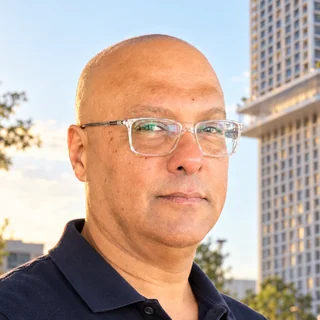 Erez D.